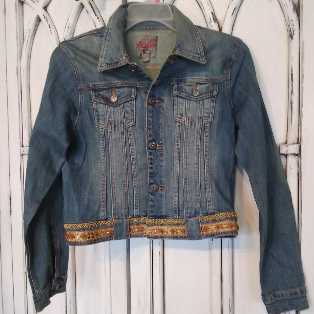 Decorated denim jacket